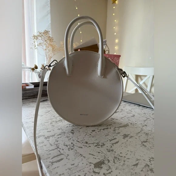 MATT & NAT Vegan White Circle Tote Handbag - Picture 9 of 12